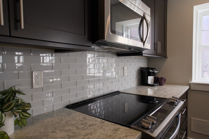 More Photos Of 824 Philadelphia Pike, Wilmington Office For Sale