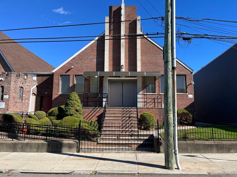 More Photos Of 10310 104th St, Ozone Park Specialty For Sale