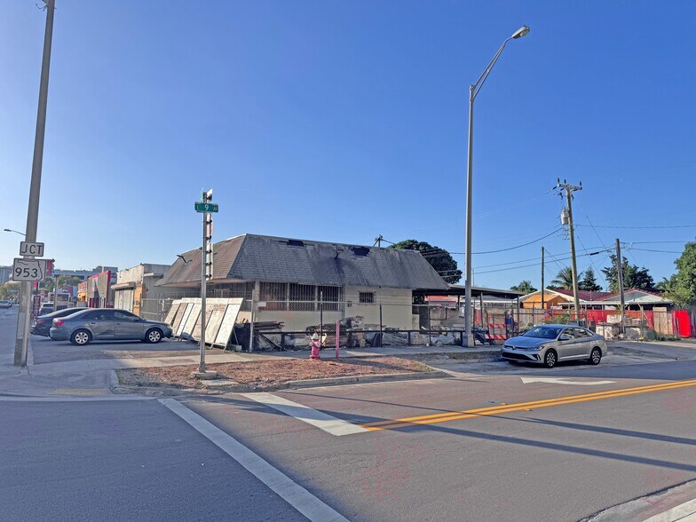 More Photos Of 879-899 E 25th St, Hialeah Freestanding For Sale