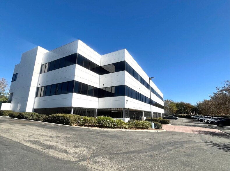 More Photos Of 1800 E Lambert Rd, Brea Office For Lease