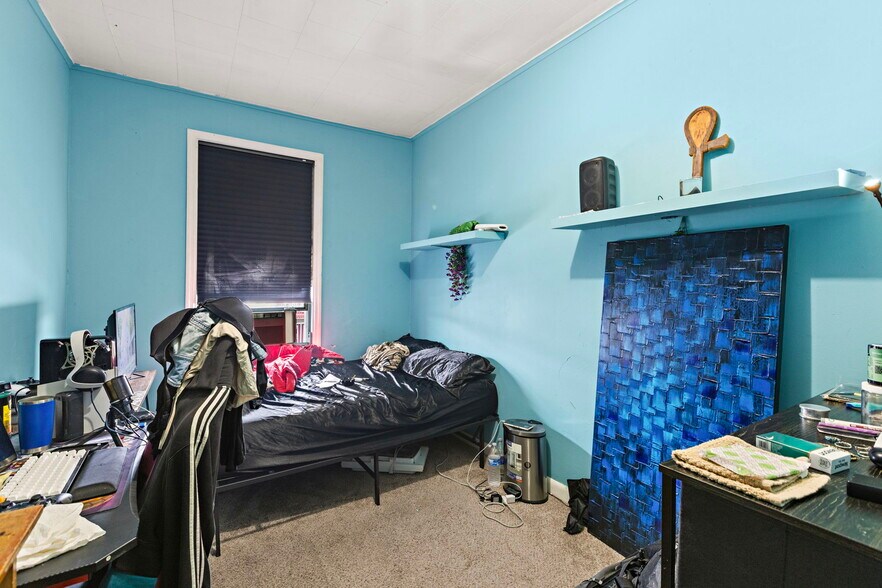 More Photos Of 327 Danforth Ave, Jersey City Multifamily For Sale