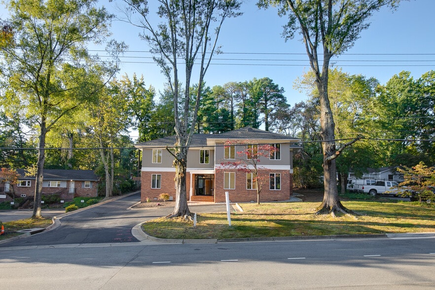 More Photos Of 8417 Patterson Ave, Richmond Office For Lease