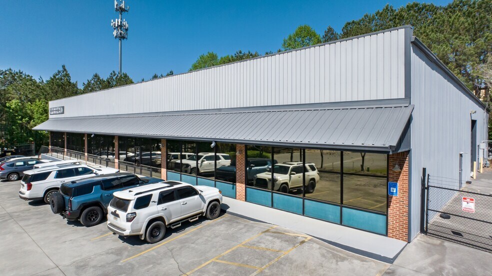 More Photos Of 3050 Matlock Dr, Kennesaw Light Manufacturing For Sale