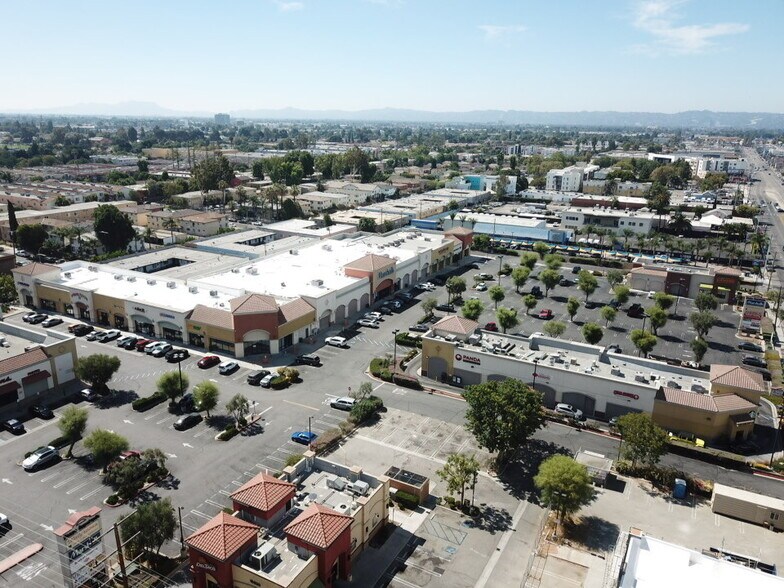 Primary Photo Of 9000-9054 Sepulveda Blvd, North Hills Unknown For Lease