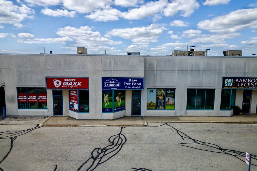 More Photos Of 3145 Dundas St W, Mississauga Storefront Retail Office For Lease