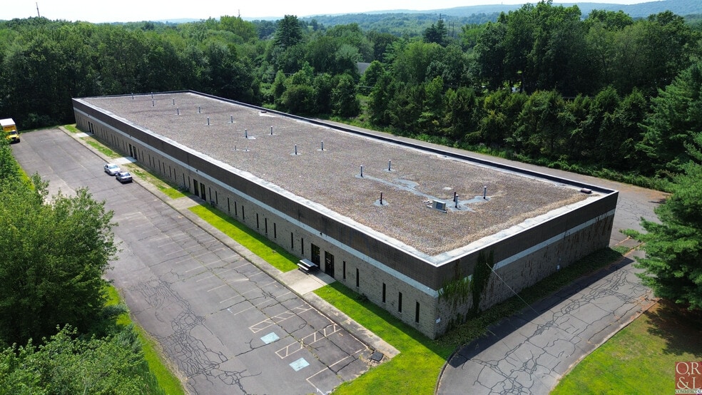 More Photos Of 95 Peters Rd, Bloomfield Light Manufacturing For Lease