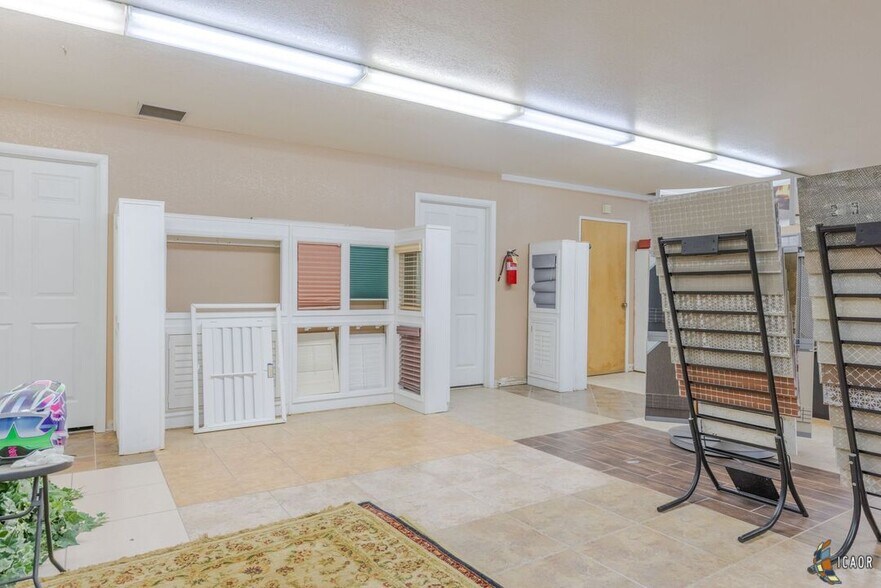 More Photos Of 1902 W Euclid Ave, El Centro Warehouse For Sale