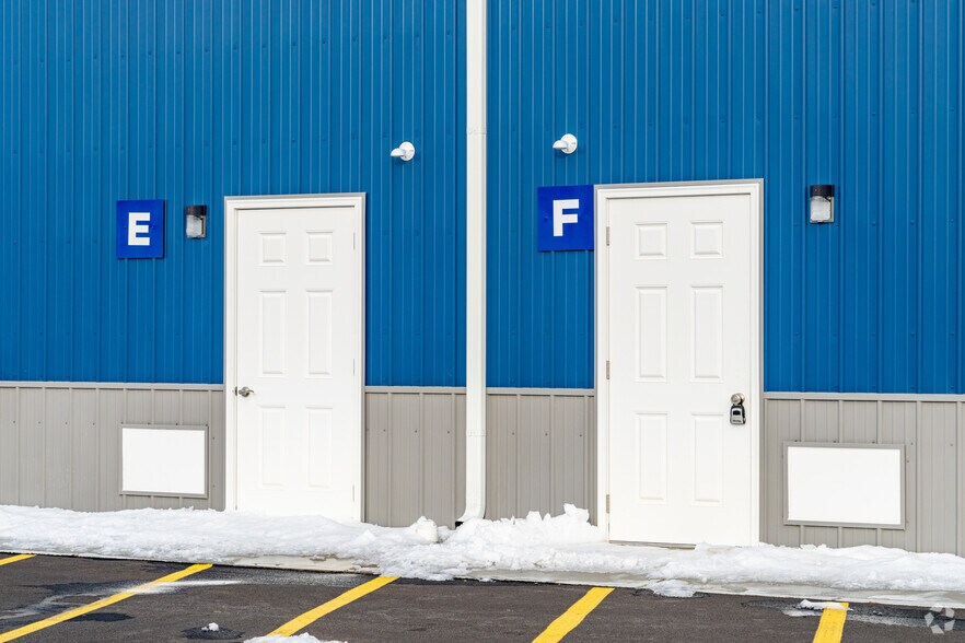 More Photos Of 110 Lafferty Ln, Dover Flex For Lease