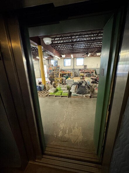 More Photos Of 5960 Atlanta Hwy, Alpharetta Storefront Retail Office For Sale