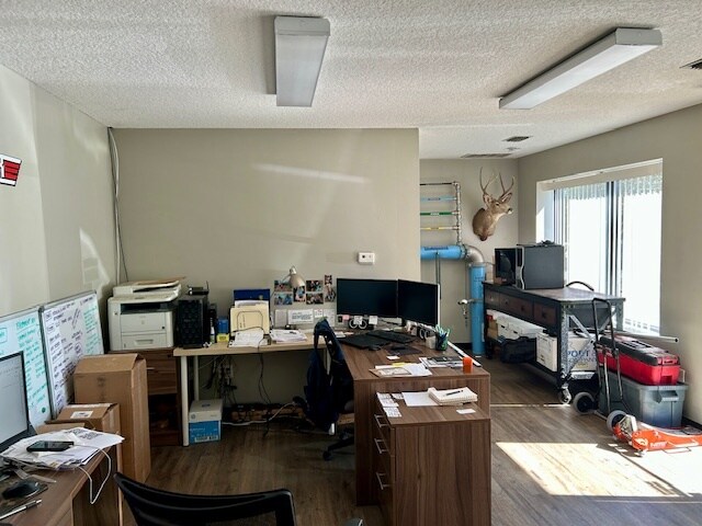 More Photos Of 85107 Commercial Park Dr, Yulee Warehouse For Lease