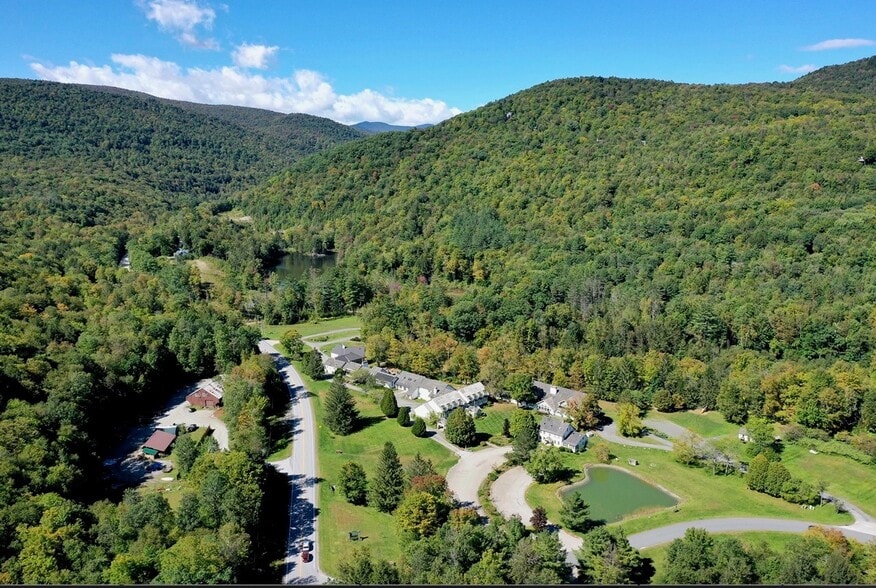 Primary Photo Of 75 Billings Rd, Plymouth Hotel For Sale