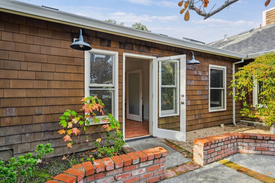 More Photos Of 1605 Lucas Valley Rd, San Rafael Healthcare For Sale