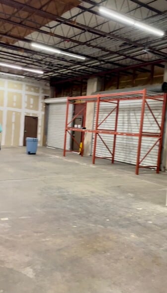 More Photos Of 2201 Arlington Downs Rd, Arlington Light Distribution For Sale