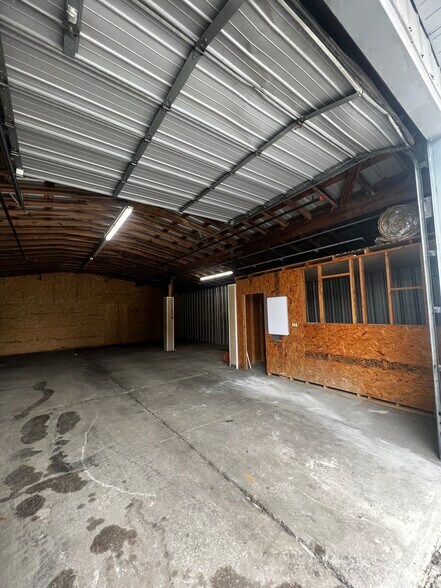 More Photos Of 130 Arlington Rd S, Jacksonville Flex For Lease