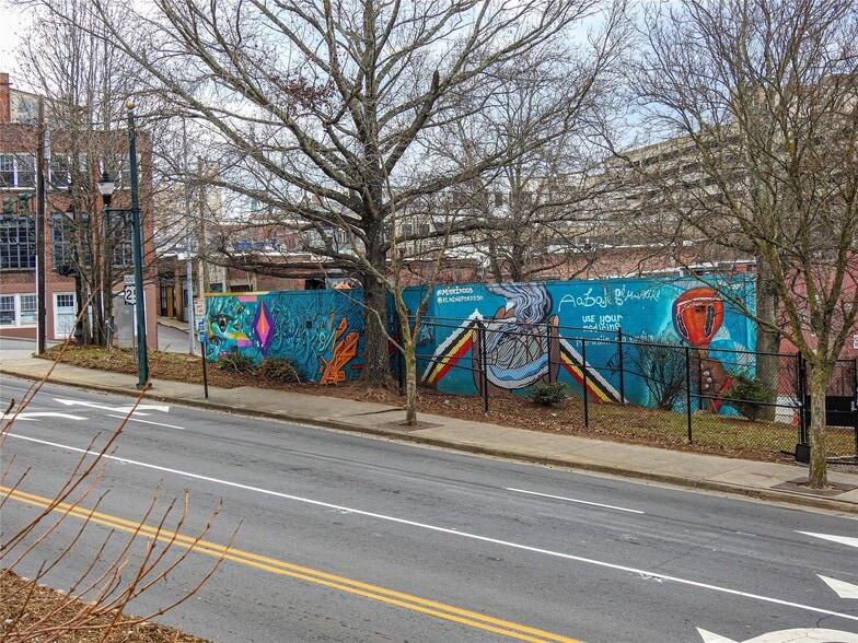 More Photos Of 93 Broadway St, Asheville Industrial For Sale