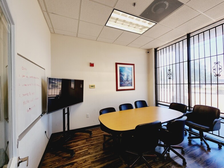 More Photos Of 12989 Bellaire Blvd, Houston Storefront For Sale