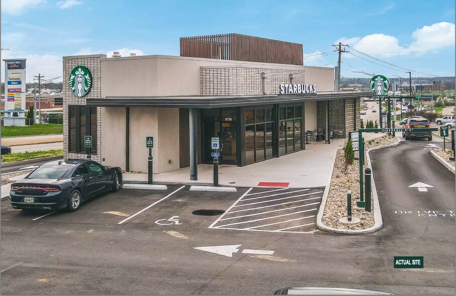 Primary Photo Of 6700 Roosevelt Ave, Middletown Fast Food For Sale