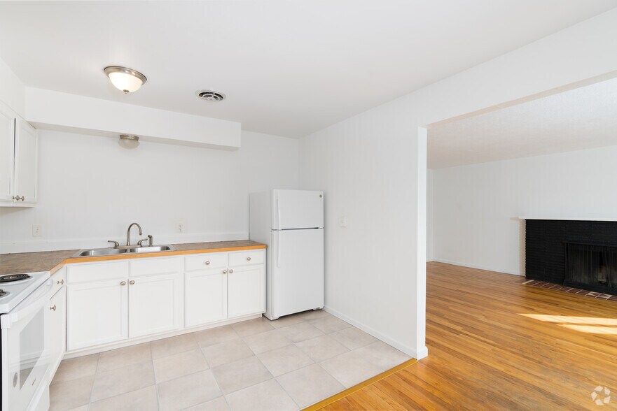 More Photos Of 515 S Coeur D' Alene St, Spokane Apartments For Sale