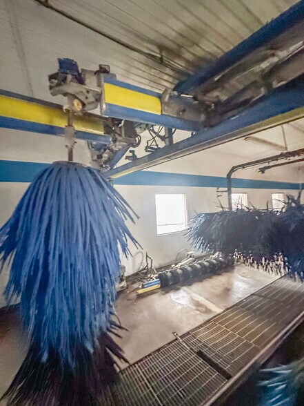 More Photos Of 4180 Sunset Blvd, Steubenville Carwash For Sale