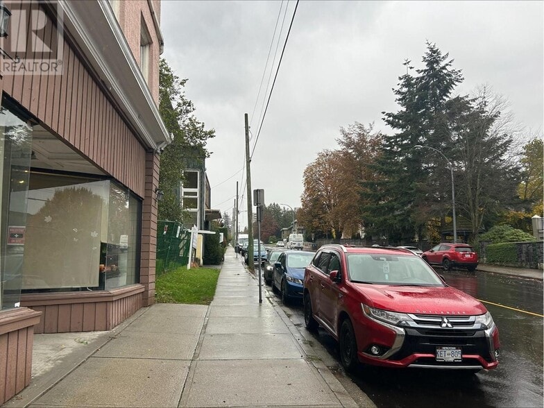 More Photos Of 1113 Sixth Av, New Westminster Land For Sale