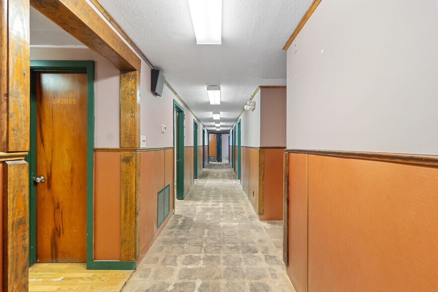 More Photos Of 116 E Robert S Kerr Blvd, Wynnewood Medical For Sale