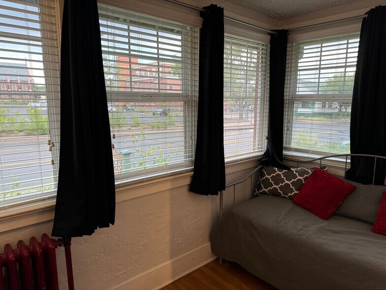 More Photos Of 309 N Humphreys St, Flagstaff Office Residential For Sale