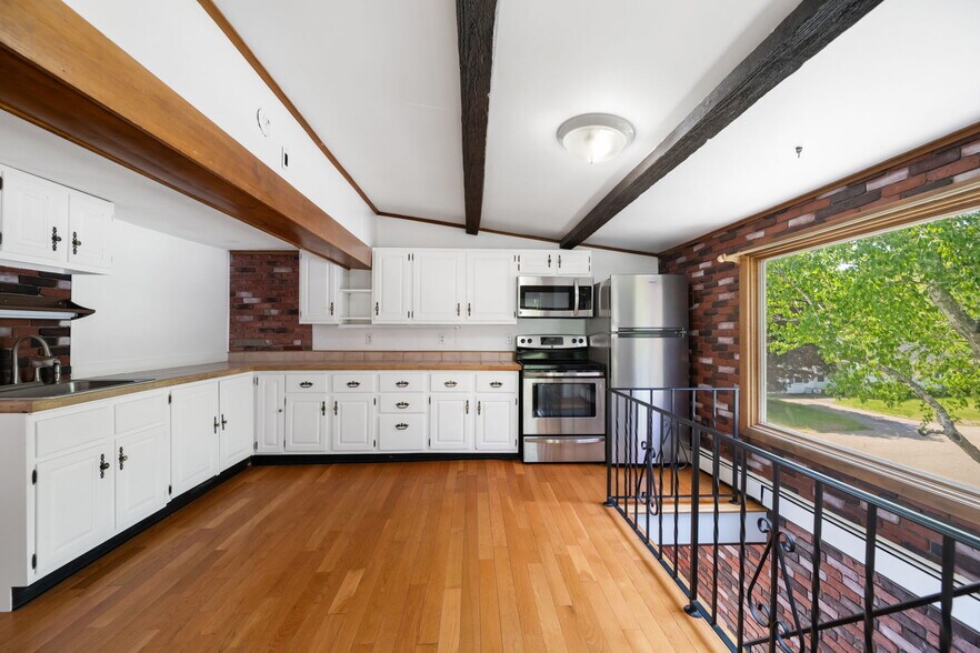 More Photos Of 275 W Main St, Norton Office Residential For Sale