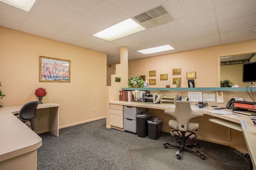 More Photos Of 1500 Kdf Dr, Three Rivers Office For Lease