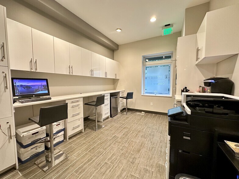 More Photos Of 15 E Martin St, Raleigh Storefront Retail Residential For Sale