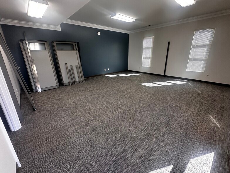 More Photos Of 1230 John B White SR Blvd, Spartanburg Office For Lease
