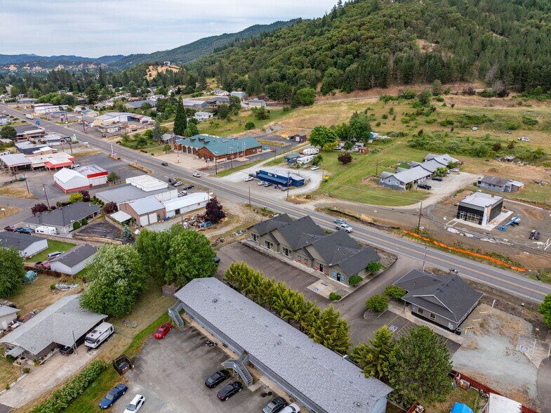 More Photos Of 209 S Old Pacific Hwy, Myrtle Creek Office For Sale