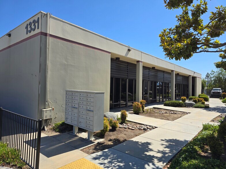 More Photos Of 1331 N Cuyamaca St, El Cajon Service For Lease