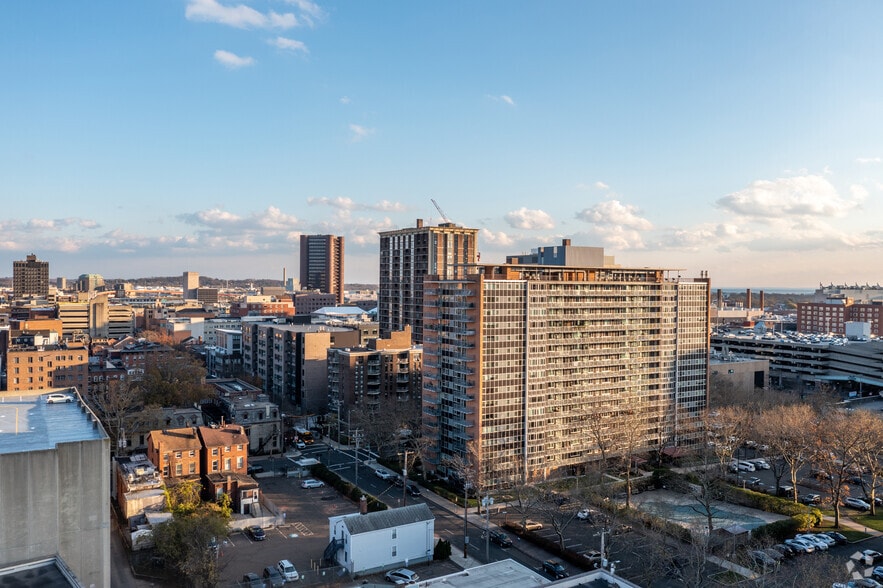 More Photos Of 100 York St, New Haven Apartments For Lease