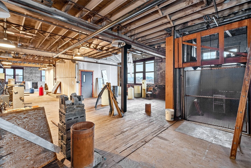 More Photos Of 1280 Niagara St, Buffalo Industrial For Sale