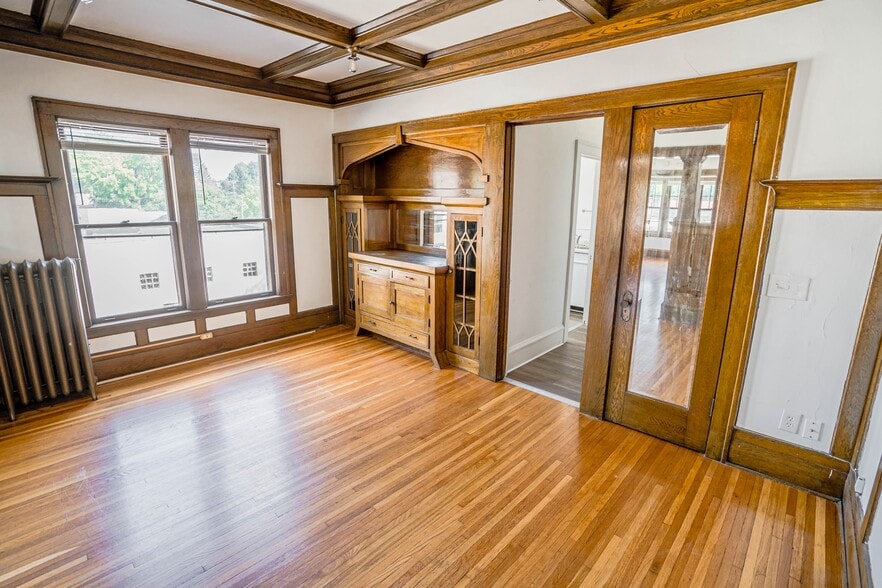 More Photos Of 990 Grand Ave, Saint Paul Apartments For Sale