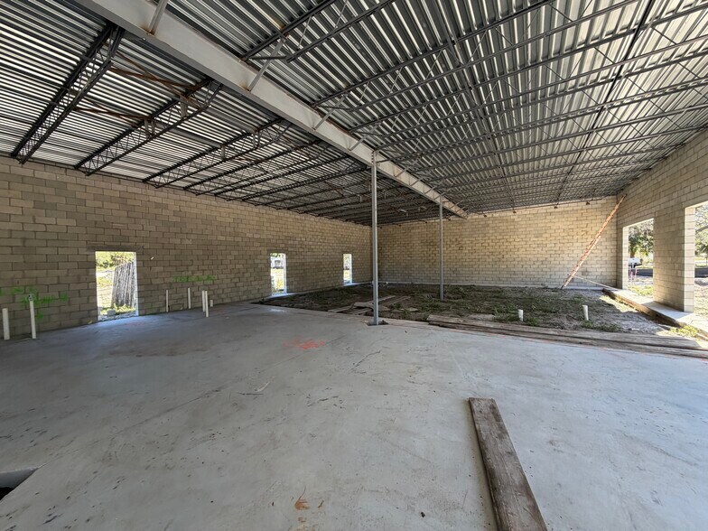 More Photos Of 6204 Interbay Blvd, Tampa General Retail For Lease