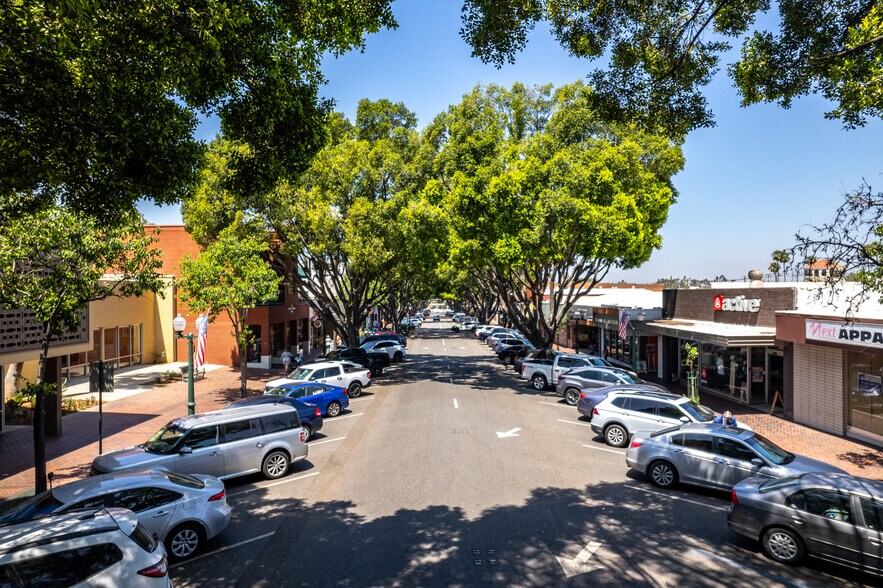 More Photos Of 217-221 E State St, Redlands Storefront Retail Office For Sale