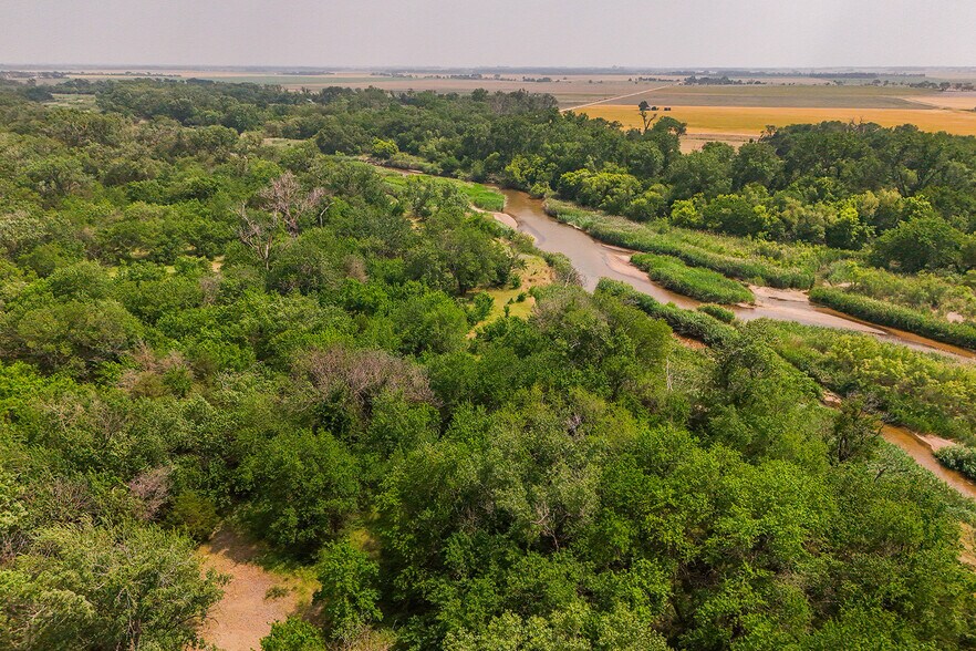 More Photos Of 9111 Long View Road, Burrton Land For Sale