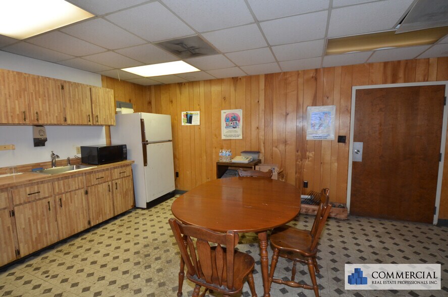 More Photos Of 3852 L B Mcleod Rd, Orlando Warehouse For Lease