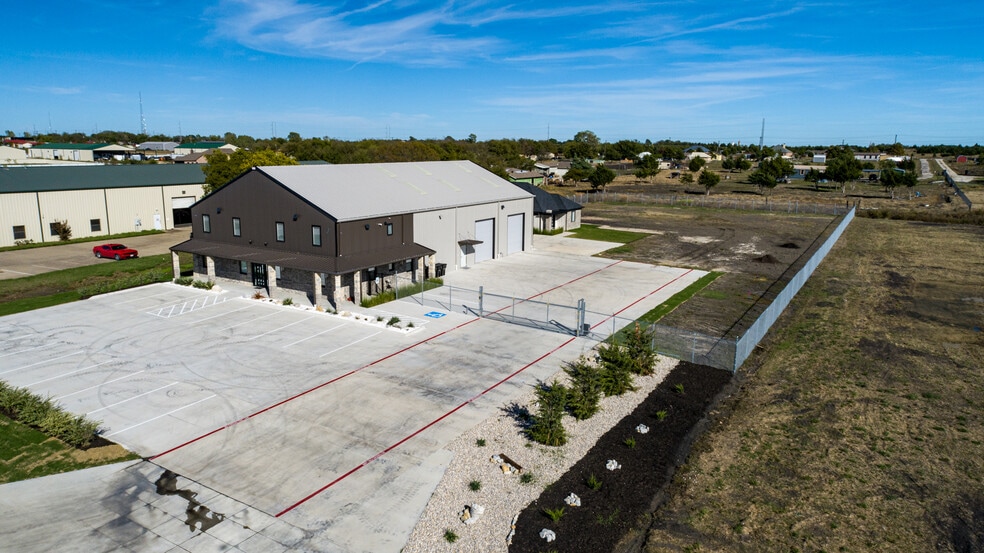 More Photos Of 2924 Ruger Dr, Royse City Warehouse For Lease