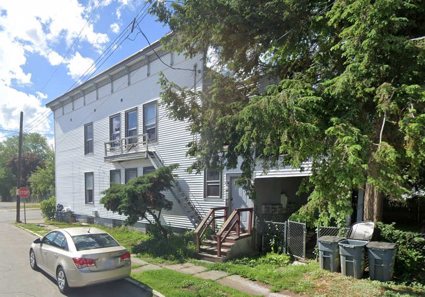 More Photos Of 24 2nd Ave, Troy Apartments For Sale