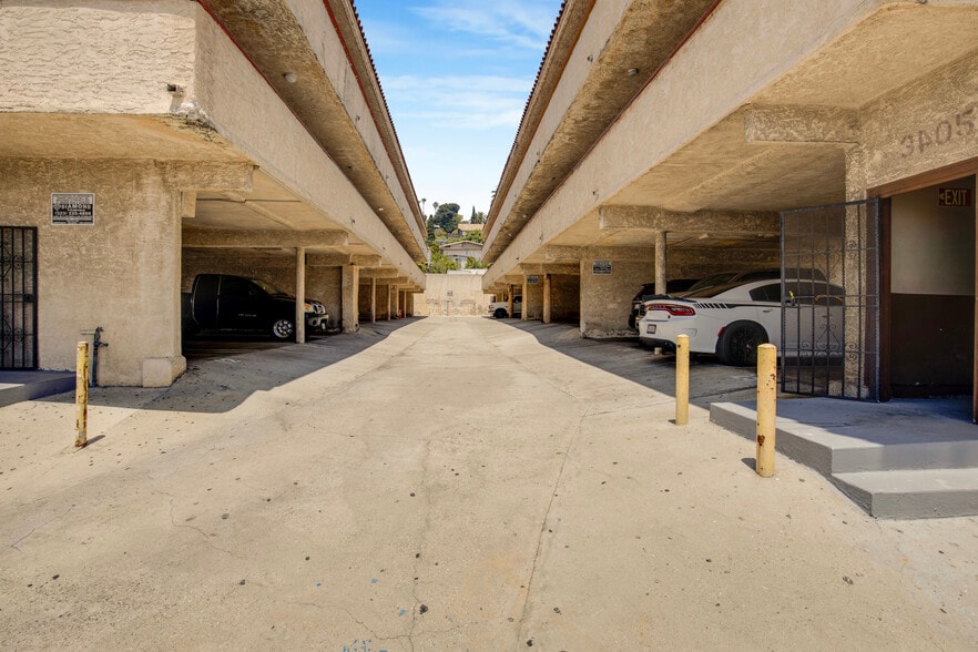 More Photos Of 3405 N Figueroa St, Los Angeles Apartments For Sale
