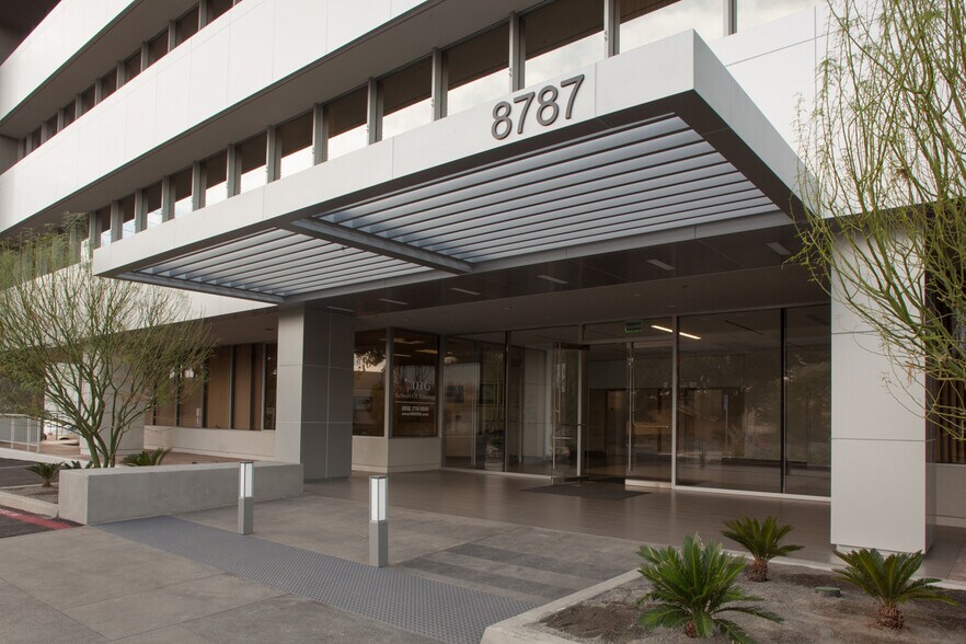 More Photos Of 8787 Complex Dr, San Diego Loft Creative Space For Lease