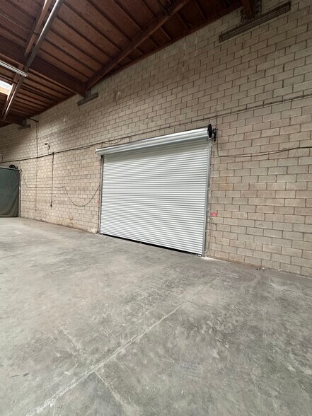 More Photos Of 2875 Orange Olive Rd, Orange Manufacturing For Lease