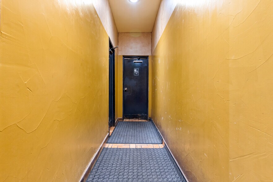 More Photos Of 509 US Highway 271 N, Gilmer Flex For Sale