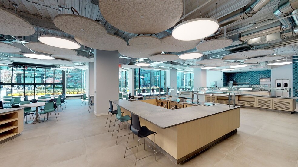 More Photos Of 801 Main Ave, Norwalk Unknown For Lease