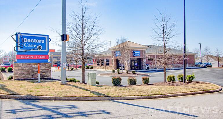 Primary Photo Of 793 E Butler Rd, Mauldin Medical For Sale
