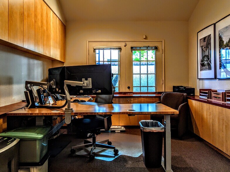 More Photos Of 3151 Airway Ave, Costa Mesa Medical For Lease