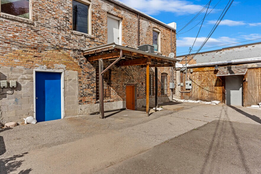 More Photos Of 2208-2212 S Washington blvd, Ogden Storefront Retail Office For Sale