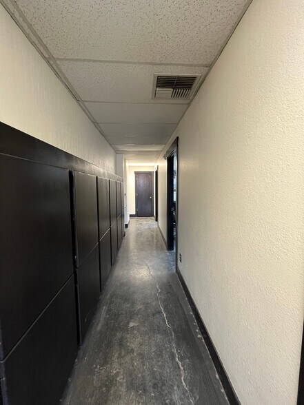 More Photos Of 164 NW Greenwood Ave, Bend Office For Lease